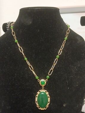 Green Onyx 14.00 ctw Necklace in ION Plated Yellow Gold Stainless Steel 20-22"